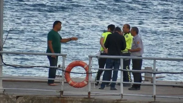 Sarıyer'de sürücü fren yerine gaza basınca otomobil denize uçtu-5