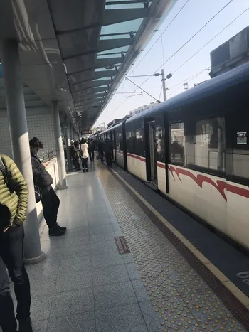 İZBAN'da intihar şoku! Kadın yolcu kendini raylara attı-2