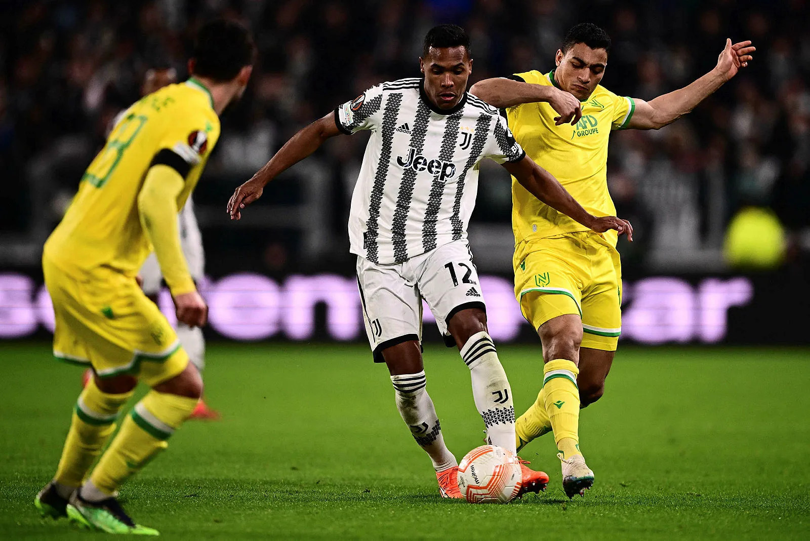 Okan Buruk listeyi verdi! Tam 5 dünya yıldızı - 18