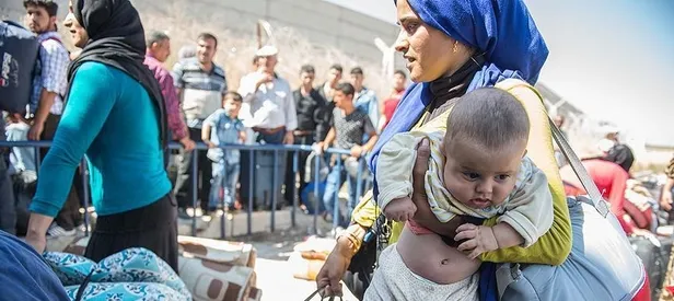 Cerablus'a bir haftada bin 700 Suriyeli döndü
