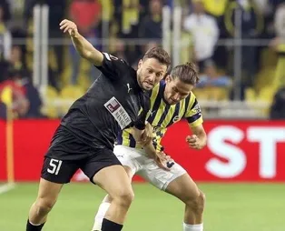 AEK Larnaca - Fenerbahçe | CANLI ANLATIM İZLE
