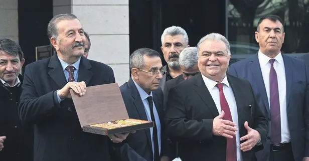 100 bin imza ile cumhurbaşkanı adayı olmak isteyen isimler barajı henüz aşamadı