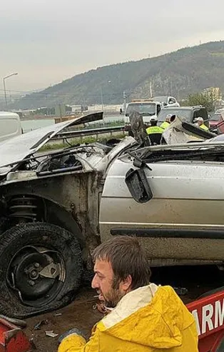 Samsun'da feci kaza! Otomobil, refüjdeki ağaca çarptı: Genç çift hayatını kaybetti