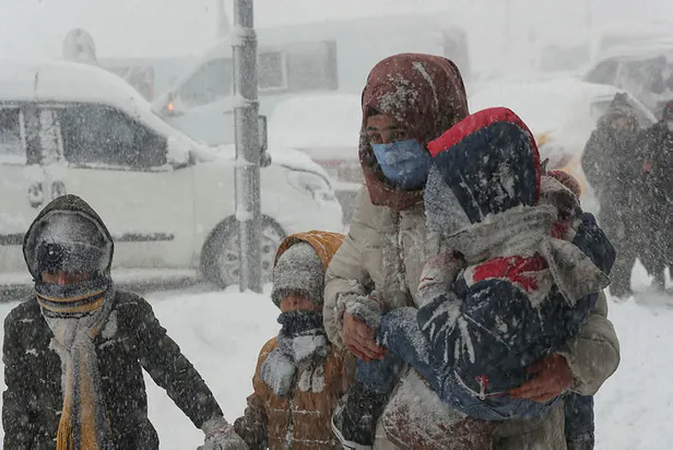 24-ocak-25-ocak-istanbul-metro-calisma-saatleri-istanbul-metro-saatleri-uzatildi-mi-metro-seferleri-ne-zaman-b-1643049835937.jpg İstanbul metro saatleri uzatıldı mı? 25 Ocak İstanbul metro çalışma saatleri! Metro seferleri ne zaman bitecek?-3