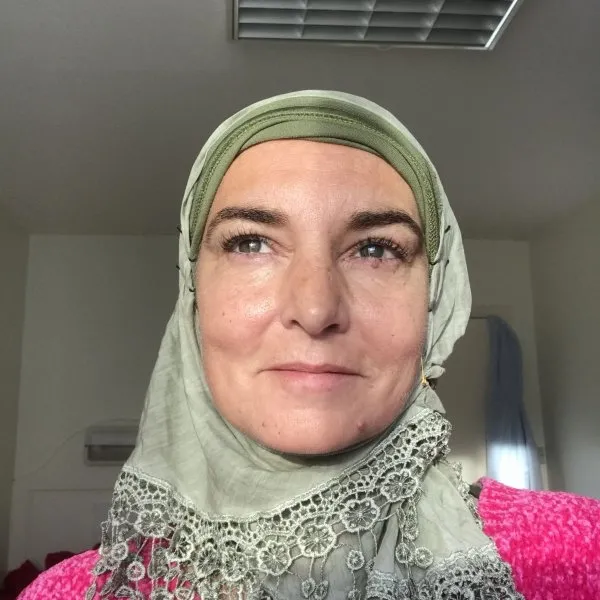 Sinead O'Connor'un sesinden ezan-1