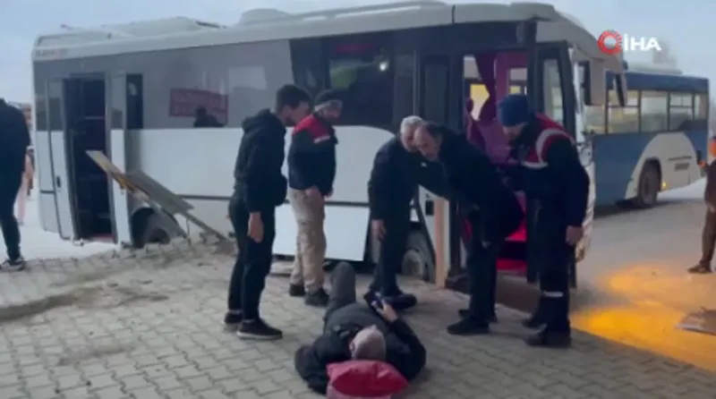 EGO otobüsü ile servis çarpıştı (İHA)