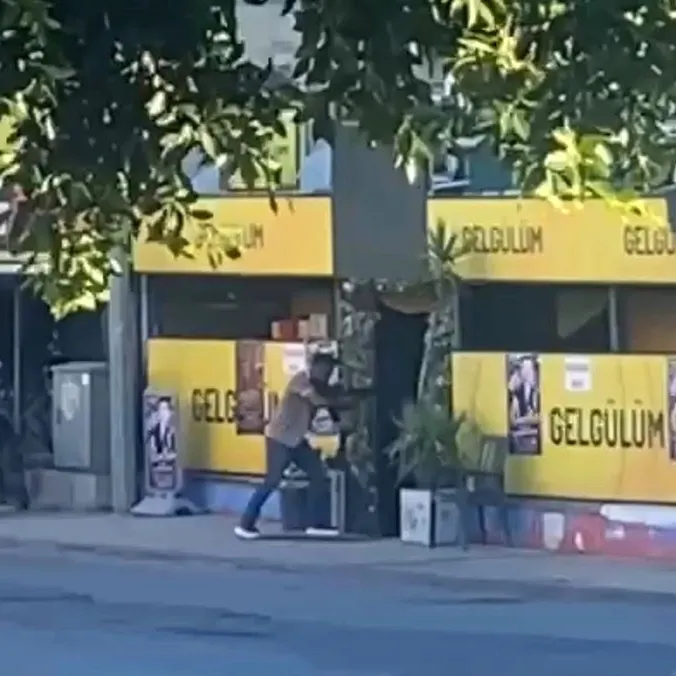 Pompalı tüfekle rastgele ateş açtı