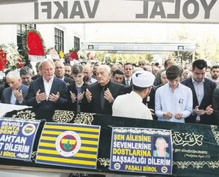 Aşkını uğurladı
