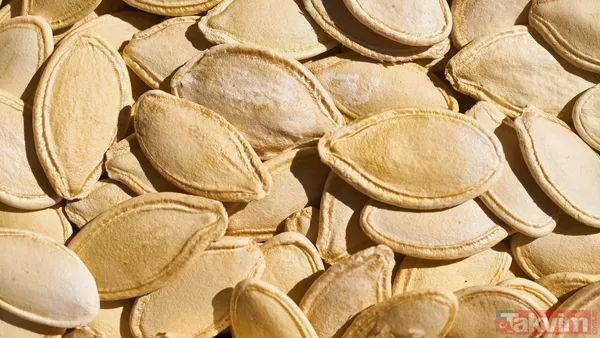 Küçük ama etkisi büyük! Kabak çekirdeği yediğinizde vücudunuzda neler değişiyor? Uzmanlar 5 şaşırtıcı etkiyi açıkladı - 3