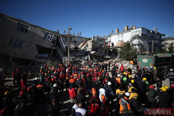 Depremin vurduğu Elazığ ve Malatya'da yıkımın boyutu gün ağarınca ortaya çıktı! İşte son durum - 14
