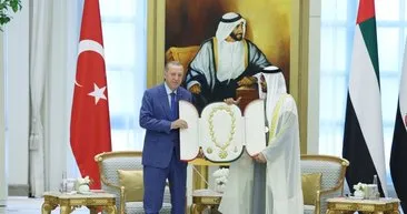 Körfezde Başkan Erdoğan rüzgarı! BAEde resmi törenle karşılandı, devlet nişanı tevdi edildi: Al Nahyana Togg hediyesi