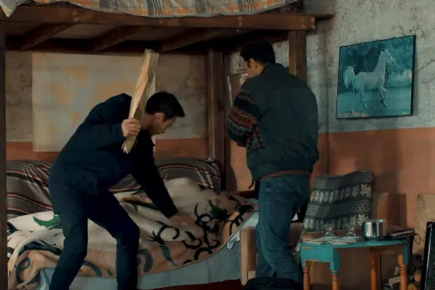 seyircilerini-isyan-ettirecek-kotu-haber-uzecek-gelisme-gonul-dagi-22-bolum-fragmaniyla-aktarildi-1616849668534.jpg Seyircilerini isyan ettirecek kötü haber! Üzecek gelişme Gönül Dağı 22. bölüm fragmanıyla aktarıldı-4