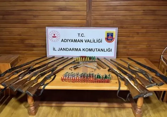 Son dakika: İçişleri Bakanı Ali Yerlikaya duyurdu: 68 ilde Mercek-6 operasyonu: Bin 129 gözaltı-2