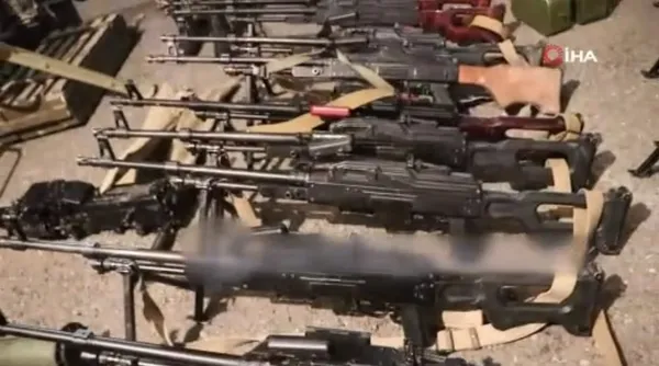 Rusya Savunma Bakanlığı: Karabağ'daki Ermeni güçler silahlarını teslim etmeye başladı-5