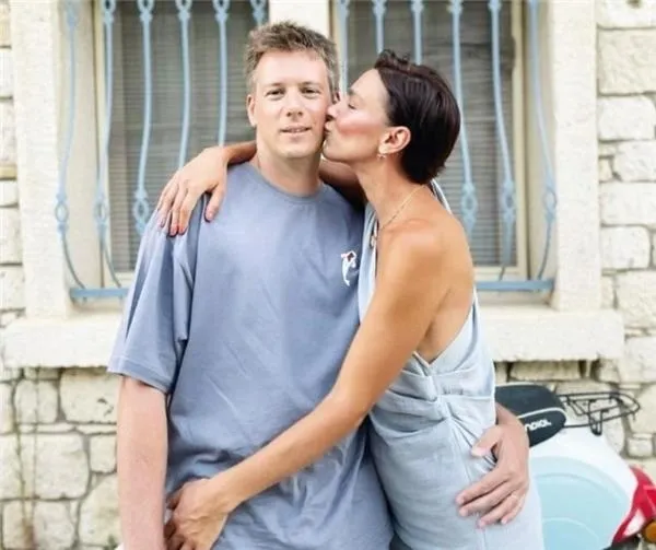 1645642820412.jpeg Ceylan Atınç’la ailesinden gizli evlenen Berk Tanrıverdi'nin şirkete girişi bile yasaklandı!-7