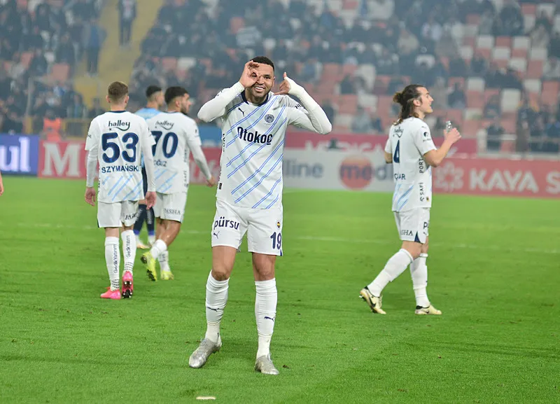 Fenerbahçe 3. bombasını patlatıyor! İlk teklif yapıldı - 3