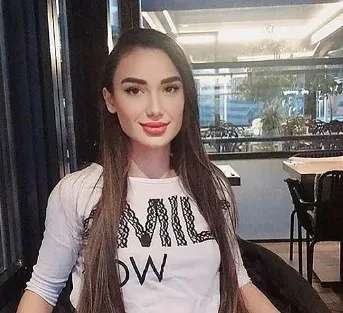Emre Aşık'ı öldürtmek için tetikçi tutmuştu... Yağmur Sarnıç'tan olay görüntüler! Karakolu birbirine kattı, polise küfürler savurdu! Zina davası...-6