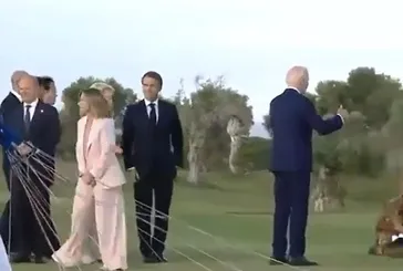 Biden’dan tuhaf hareketler