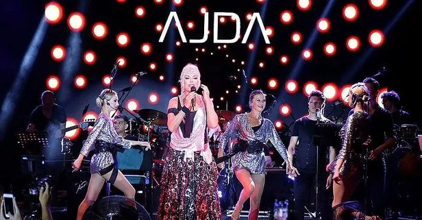 Ajda Pekkan’dan Viyana’da aşk kuşatması