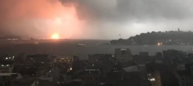 Haydarpaşa Limanı'nda korkutan yangın