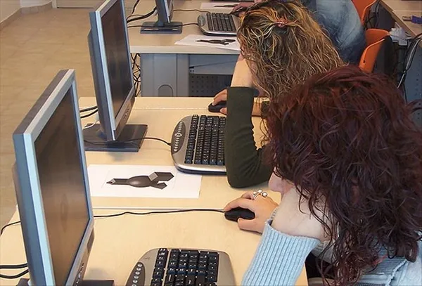 milyonlarca-sozlesmeli-personeli-ilgilendiren-karar-gorevden-uzaklastirma-ve-sozlesme-feshi-1645427647144.jpg Milyonlarca sözleşmeli personeli ilgilendiren karar! Görevden uzaklaştırma ve sözleşme feshi...-4