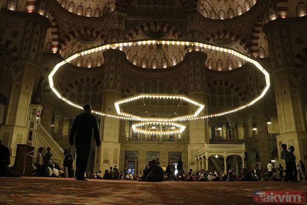 Kadir mesajları Kadir Gecesi mesajları: 2025 Kadir Gecesi mesajları resimli, hadisli, dualı, anlamlı en güzel burada - 17