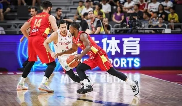 Türkiye 79-74 Karadağ | 12 Dev Adam son çeyrekte kazandı!-1