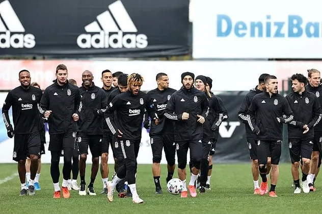 Beşiktaş, Fenerbahçe'yi önce bekleyip sonra da avlayacak!