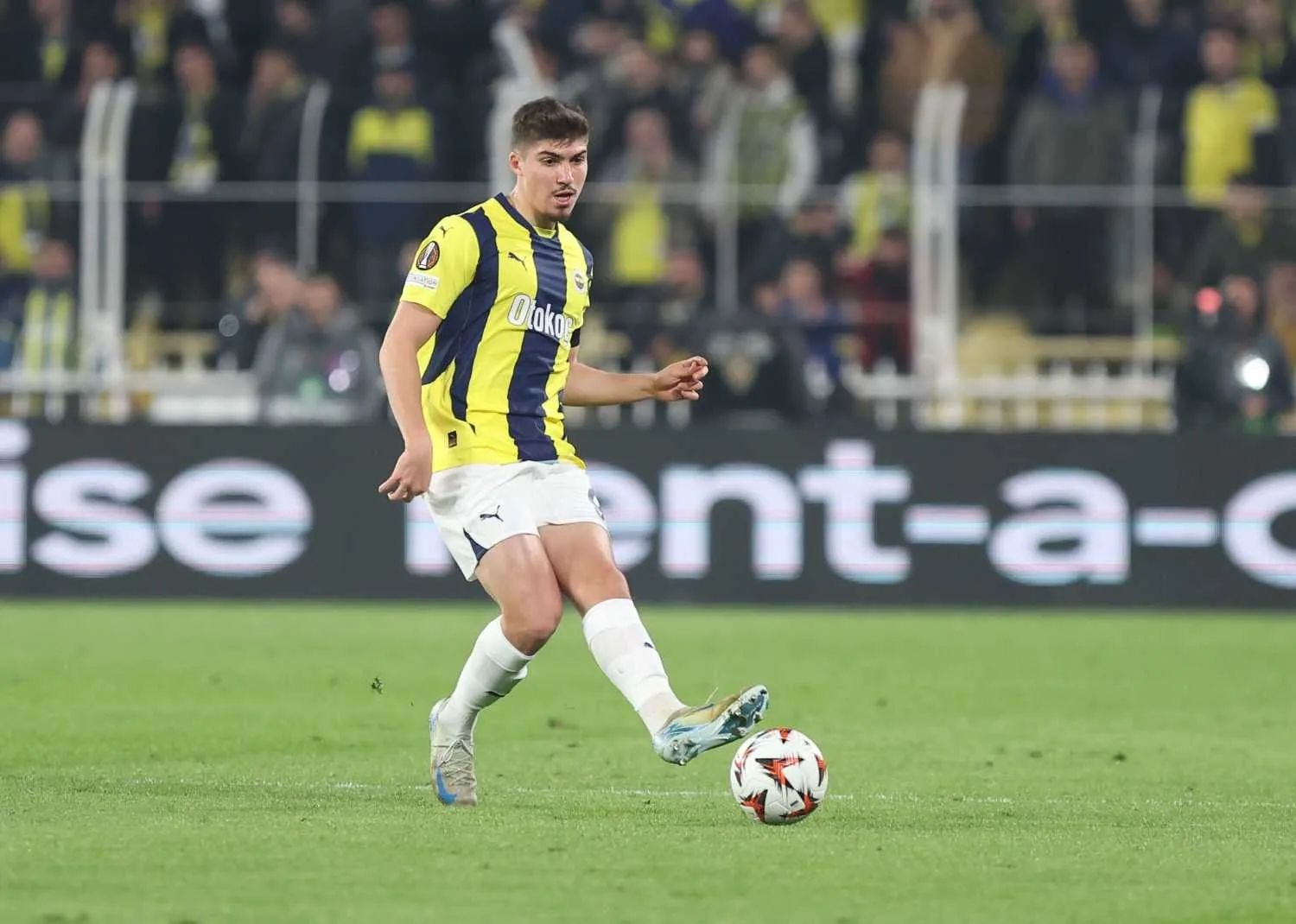 Fenerbahçe'ye 2 wonderkid! Jose Mourinho transferde o gençleri istedi - 14