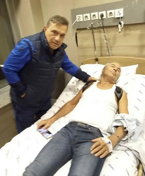trabzonsporun-eski-futbolcusu-ali-kemal-denizci-trafik-kazasinda-yaralandi-1665777097993.jpeg
