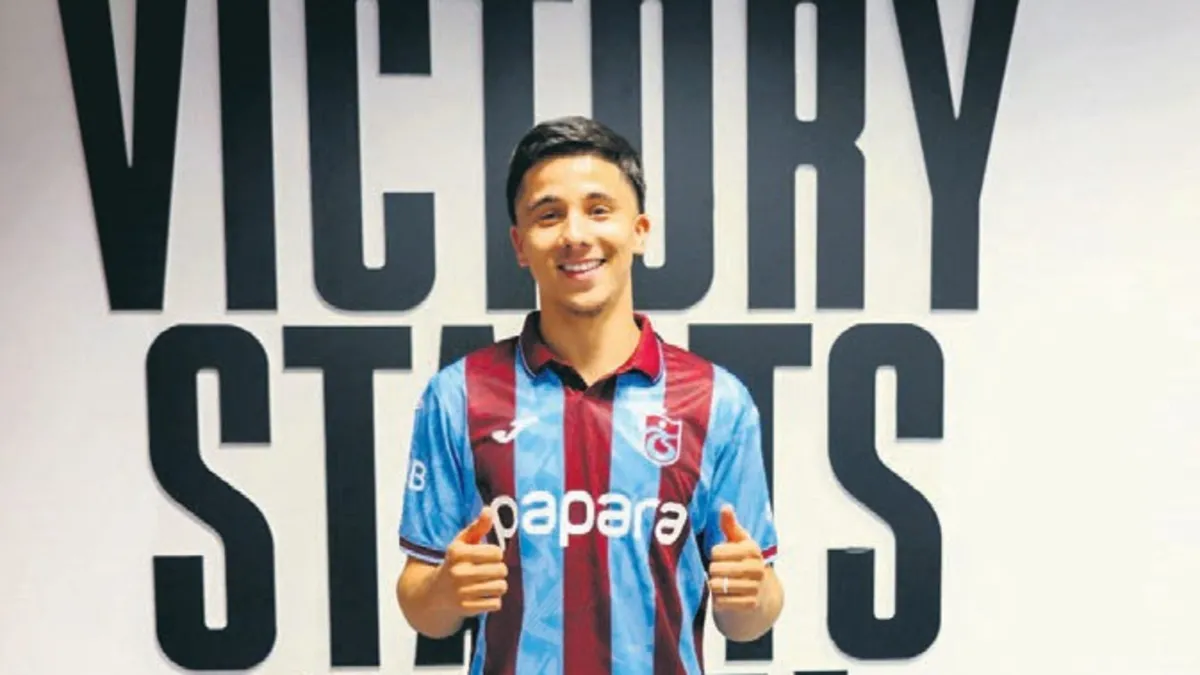 Bouchouari maçlardan önce Kur'an dinliyor