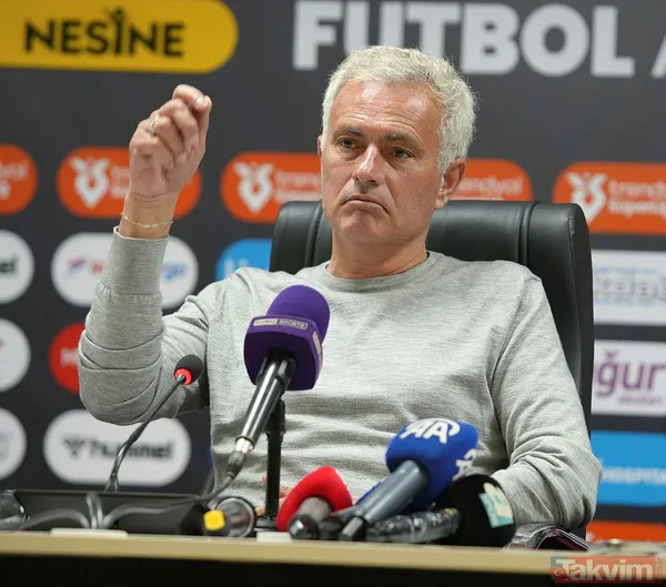 Mourinho'dan revizyon! İşte Fenerbahçe'nin Manchester United maçı 11'i - 8