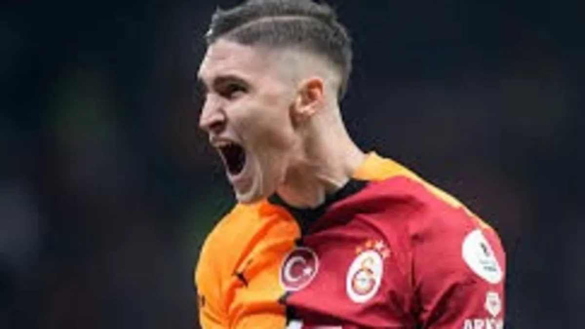 Galatasaray’da sol beke sürpriz çözüm: Sallai