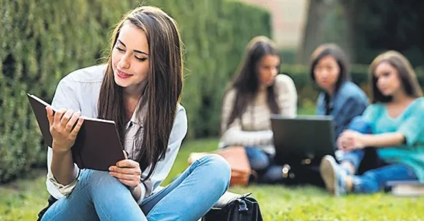YÖK’te köklü değişim! 3 yılda okulu bitirme imkanı... Öğrenci affı geliyor mu?