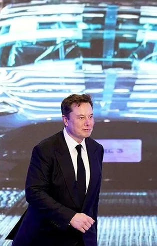 Elon Musk sigortacı arıyor