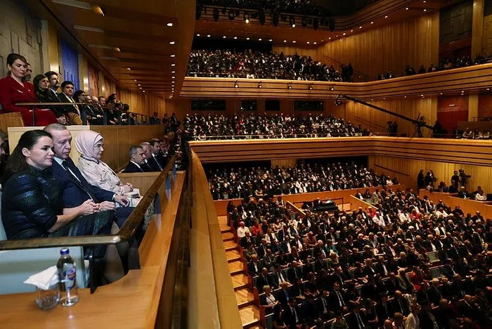 baskan-recep-tayyip-erdogan-2024-turkiye-macaristan-kultur-yili-acilis-programina-katildi-1702935576004.jpeg