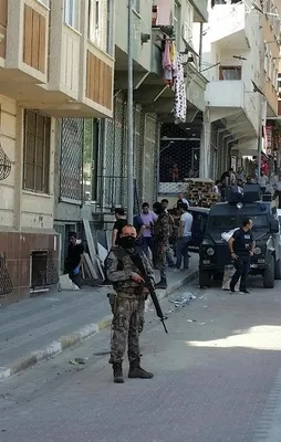 Sultangazi’de terör operasyonu