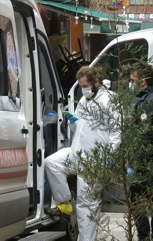 İstanbul'da sır olay! Evinde ölü bulundu