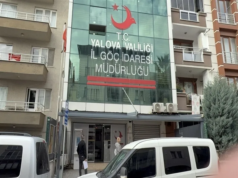 yalovadaki-goc-idaresi-sorusturmasinda-usulsuzluk-zinciri-desifre-oldu-1774862081141.jpeg Yalova'daki Göç İdaresi soruşturmasında usulsüzlük zinciri deşifre oldu-4