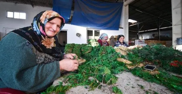 Günlük kazanç 4 bin euro! Antalya’da kadınların Noel çelengi mesaisi