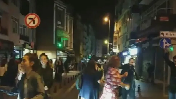 İstanbul'da trafik magandalarının yaptıkları pes dedirtti-4