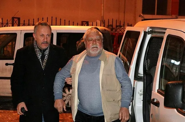 75 yıl hapis cezasıyla ülke genelinde aranıyordu! Yakalandı