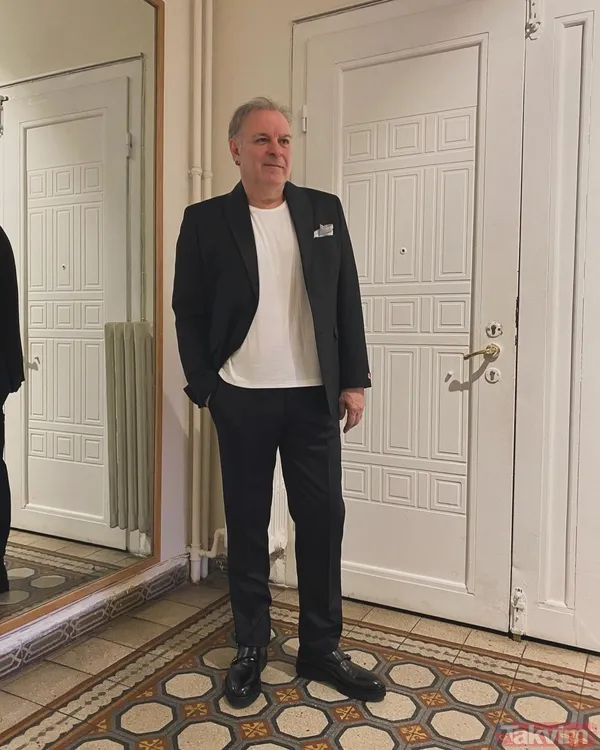 63 yaşında damat olmuştu! 4. kez evlenen Burak Sergen’in balayından ilk kare geldi! Eşiyle denizin ortasında... - 17