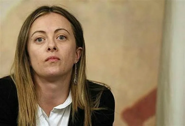 italya-temsilciler-meclisi-uyesi-giorgia-meloniden-emmanuel-macrona-agir-sozler-fransa-afrikayi-somurmeye-devam-ediyor-1618686637600.jpeg İtalya Temsilciler Meclisi Üyesi Giorgia Meloni'den Emmanuel Macron'a ağır sözler: Fransa Afrika'yı sömürmeye devam ediyor-1