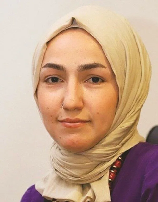 Başörtülü akademisyen Neşe Nur Akkaya'ya saldıran maganda Eray Çakın'dan pes dedirten savunma-5