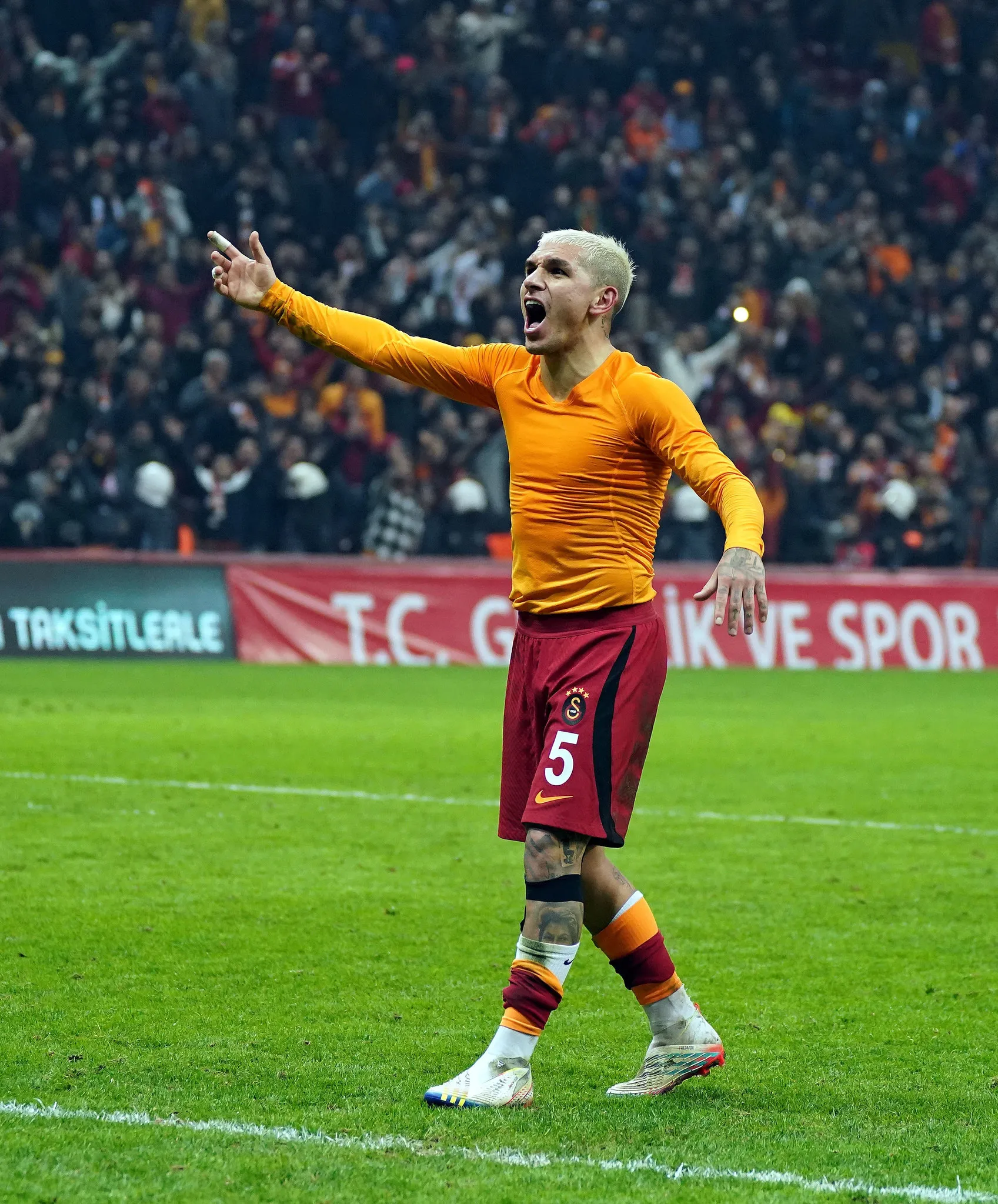 Galatasaray'da Okan Buruk'tan iki yıldıza flaş uyarı! - 8