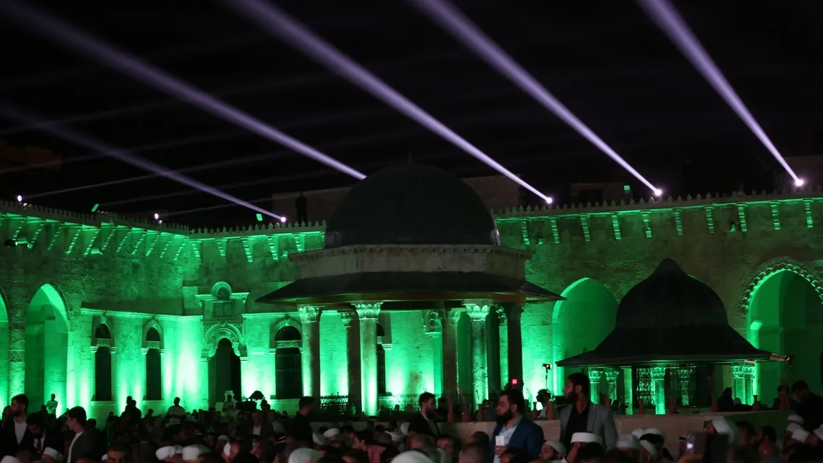 13 yıl sonra ilk namaz: Tarihi Emevi Camii ibadete açıldı