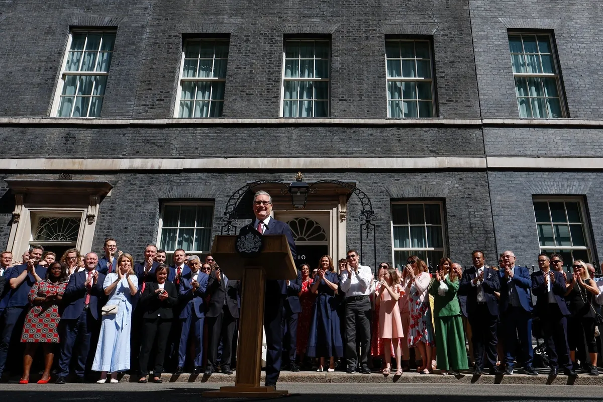ingilterede-devir-teslim-tamamlandi-keir-starmer-gorevini-andy-burnhama-devretti-1784546658372.jpeg İngiltere'de devir teslim tamamlandı! Keir Starmer görevini Andy Burnham'a devretti-5