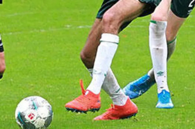 Juventus ve Inter Werder Bremen forması giyen Eren Dinkçi'yi gözünü kestirdi