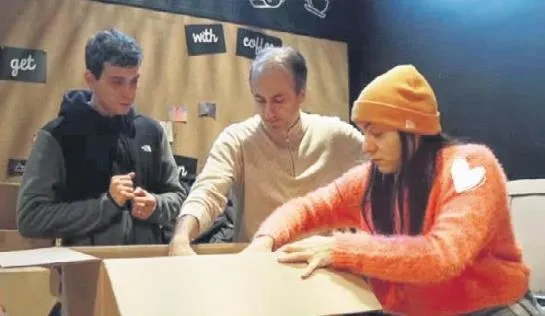 canla-basla-calistilar-1675981713511.jpeg Ünlü isimler deprem bölgesine destek için canla başla çalıştı! Demet Özdemir, Oğuzhan Koç, Murat Boz, Mustafa Sandal... - 9